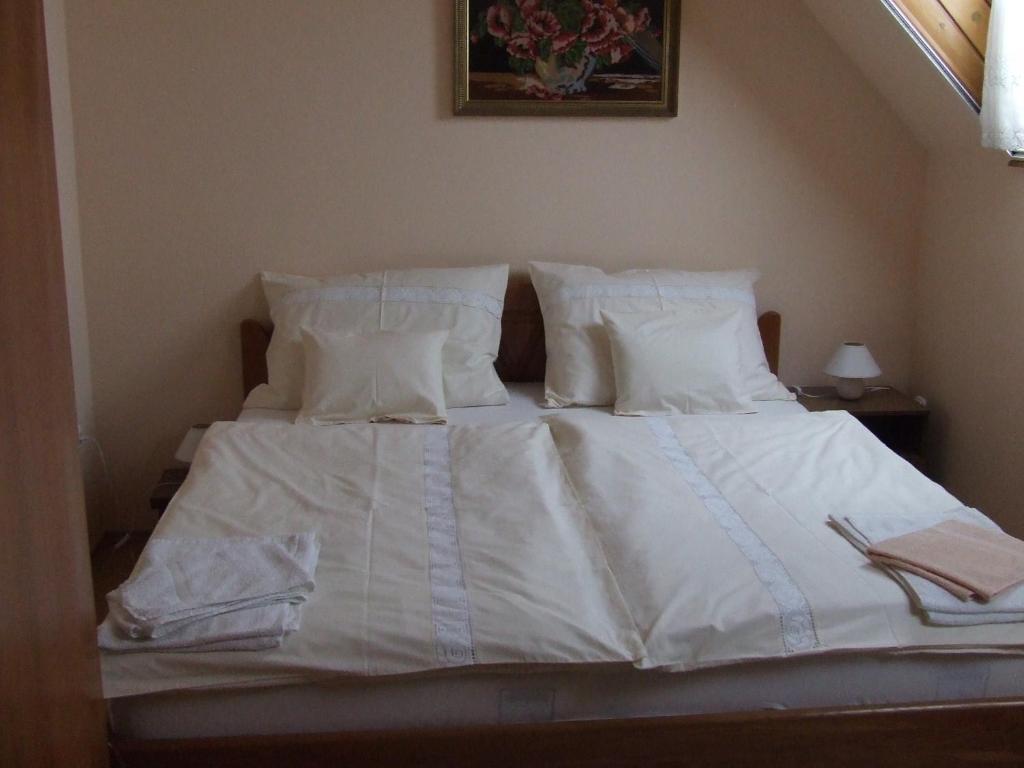 Abbazia Apartman Apartment เอ็กเกอร์ ห้อง รูปภาพ
